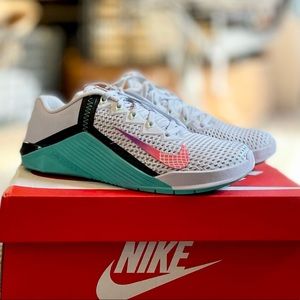 Womens Nike Metcon 6 size 8